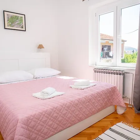 Apartment Anela By Interhome