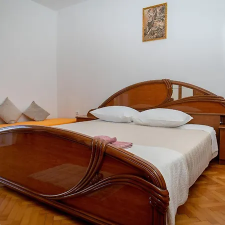 Apartment Anela By Interhome Trogir